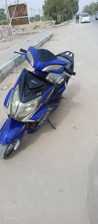سكنس • ابو صخير