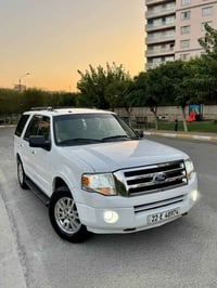 اكسبديشن XLT • ٢٠١٣ • ١٣٣ الف