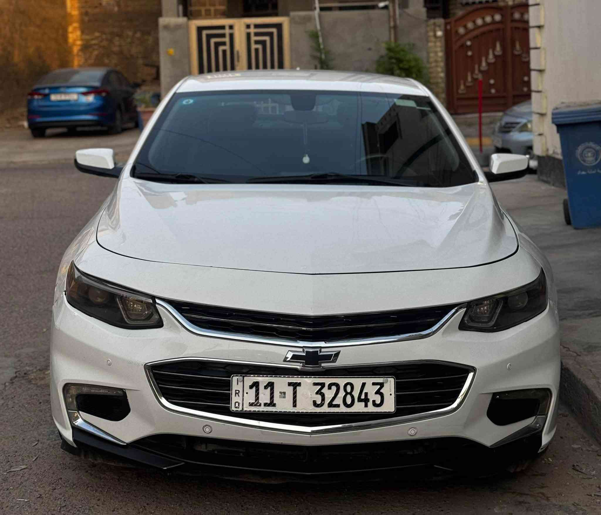 ماليبو 2018 Lt السعر 85$
كير at المرغوب 
رقم بغداد الجديد
السيارة خمس بصمات
كير مكينة كفالة ونصبتها حلوة للأمانة 
حادثها ناشرة وبيها طخات خفيفة تترتب 
سيارة تبريد ثلج 
مكاني بغداد حي الاعلام وبيها مجال لكن ما اكطع سعر بالتلفون تجي تكلب السيارة وذاك الوقت عاملني وتشلع عيوني
*********** واتساب
