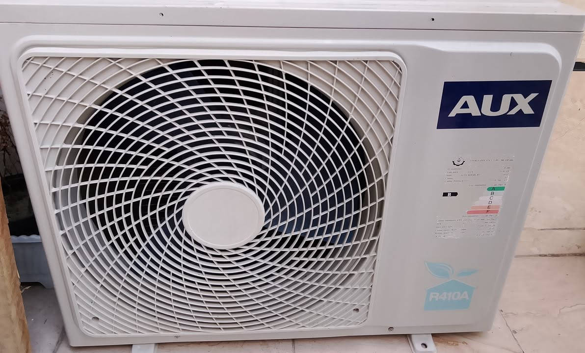سبلت اوكس أخو الجديد طن ونص كامل مع البوري والريمونت بس مفتوح بدون وطنية يعني نص الغاز طاير السعر 225 مكاني مدينة الحرية للاستفسار ***********  او واتساب

