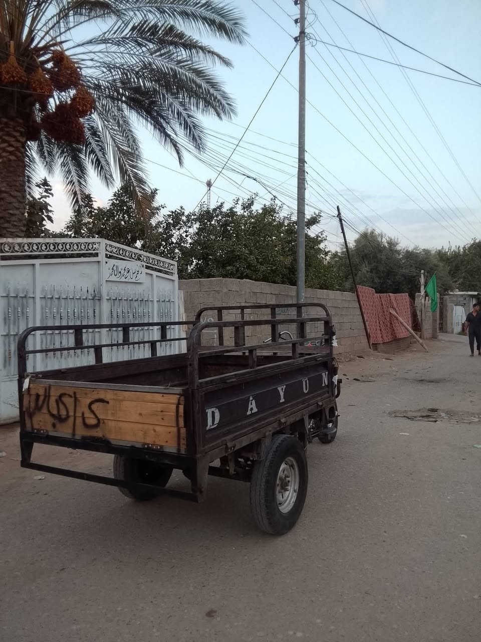 سلام عليكم ستوته دايون14 جاهزة ناشفه كبل للشارع محرك ناعم هندر واحد تشتغل  تخم تاير لسعر600وبيهة مجال مكان بغداد آلمدائن سلمان باك لشراي ***********
