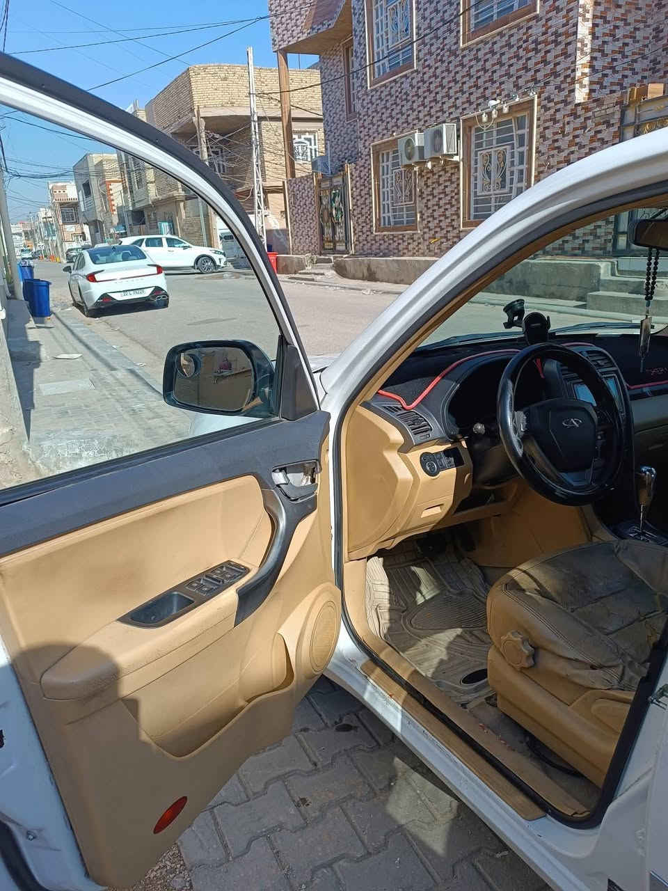 مكانه نجف تحويل مباشر رقمه بغداد
سياره جهازه كير مكينه حداديه 
نضافه مثل الصور 
السعر 48 وبيه مجال 
***********
