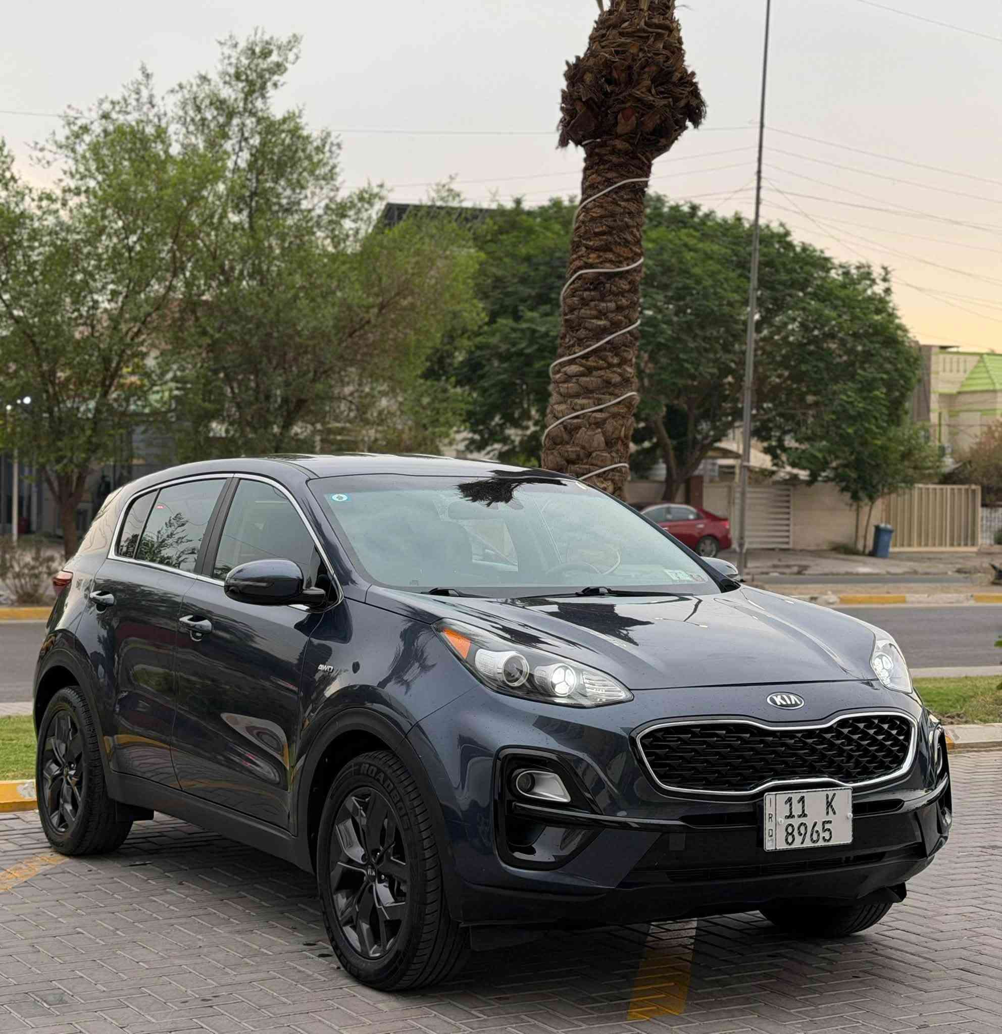 السلام عليكم كيا سبورتج 2022 وارد امريكي ماشية 60 ألف km

السعر 🛑158 وبيها مجال بسيط 

السيارة كلين تايتل بدون حادث 
صور الحادث بالمنشور مرفوقه

رقم بغداد( مميز ) بأسمي تحويل ثاني يوم 

بصمات ثنين 2

المواصفات
رادارت امامي خلفي 

 
محرك 2400 مكفول وكير مكفول  
فور ويل AWD
كير تيبترونك شفتات ستيرن 
مري شفط 
٣ انظمة قيادة 
ستيرن تدفئة
دخول ذكي بدون مفتاح
نقطة عمياء 
نظام منحدرات 
تدفئة وتبريد كشنات 
كشنات كهرباء 
شاشة جبيرة 
ابل كار بلي 
تبريد بيانو 
مثبت سرعة 
ويل ٢٠ بلاك 
اشاير وترحيب لد بالمري
صندوق كهربائي 
حساسات امامي خلفي 
وباقي المواصفات

السيارة جديدة كلوب مامشتغل بالدشبول 

مكان السيارة بغداد حي الجهاد قرب مجمع النسيم 

للأتصال ***********
