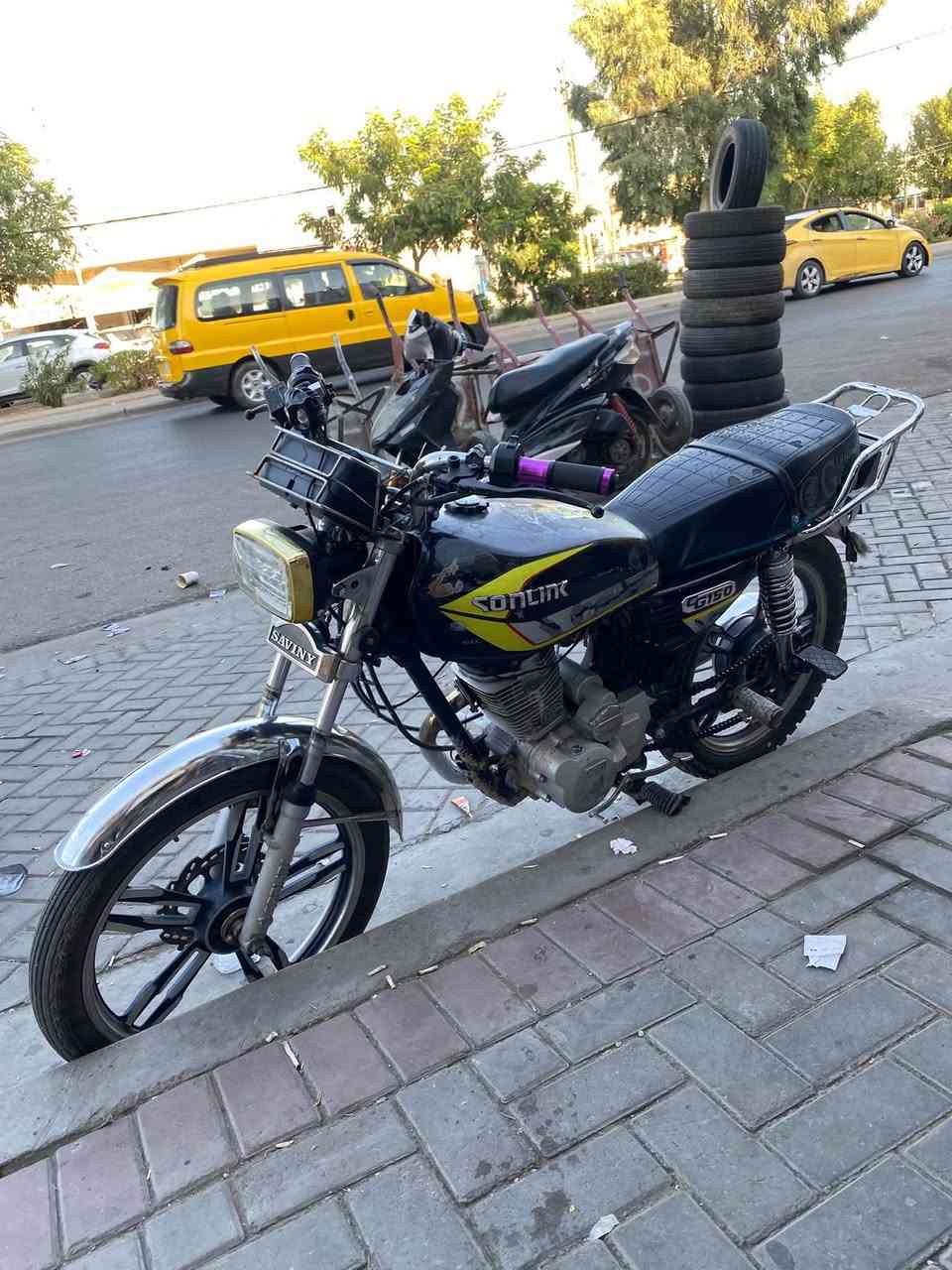دراجه ايراني خمسه كير مديل عشرين الدرجه شوفت عينك خير من الله الدراجه معروضه ب400 وبيه مجال ***********
