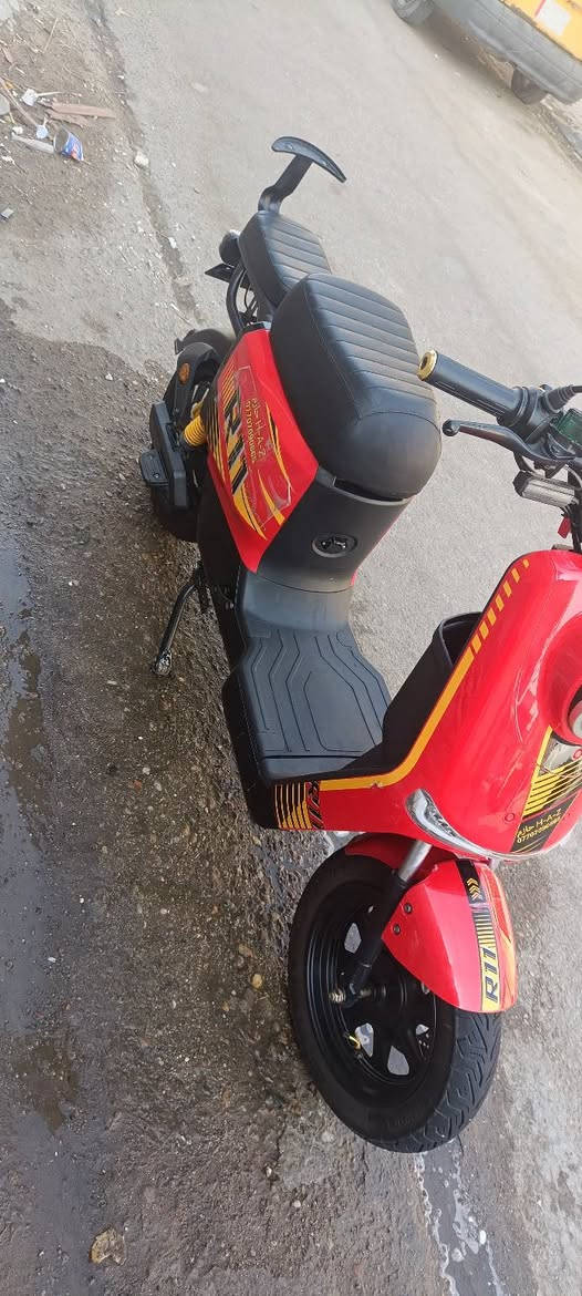 دراجه ار 11 مستخدمه شهرين سعر 650 مكانه حيانيه ***********

نص مكتوب في الصور:
- معرض القبلة
- العنوان : البصرة القبلة قرب البريد
- رقم الهاتف : ***********
