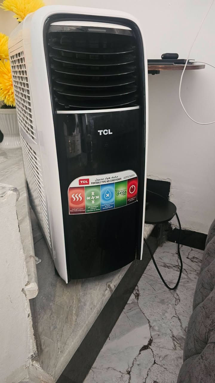 سبلت طن جداري نضيف وشغال نوعيه متين سعره ٢٢٥ وبي مجال
سبلت ارضي TCL  العام ماخذي بس ليك مصلح  وتدفئه ملغيه شغال كلشي مابي  بروته ثلج  نضيف جديد كلش  سعره ١٧٥ والله ماخذي ب٣٢٠ العام كارتونته موجود كامل 

*********** العنوان كربلاء حي الساهرون
