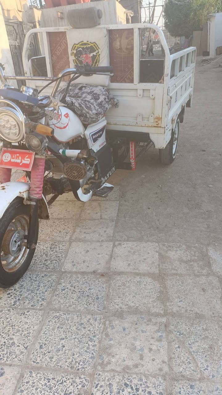 سلام عليكم ستوته لبيع موديل 9 تعمير مال مديل 25 كله جديد مكينه بلكرتون شاصي مكفول بدي جديد كهربائيات كله شغاله مابيه اي نقص ريته بأحد 500 وبيه مجال مال جناي هثه رقمي تصال وبيك خير وتدلل ***********
