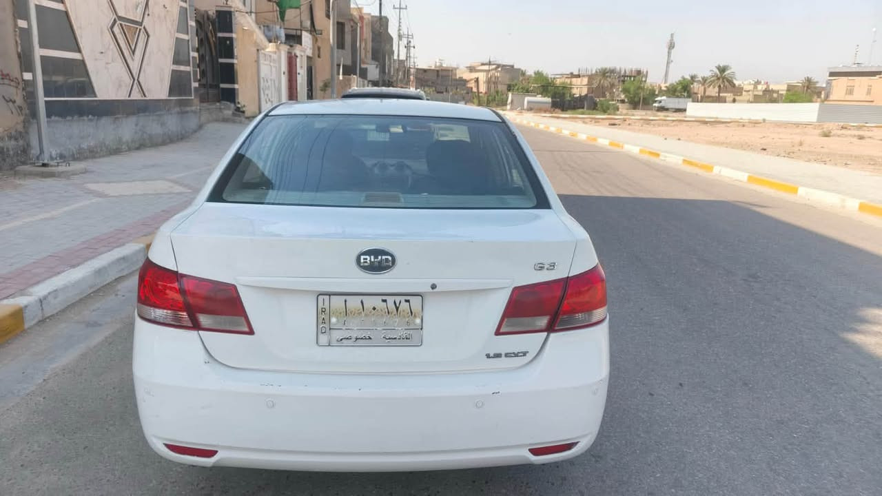 السلام عليكم سياره نوع بي وي دي مديل 2012فول مواصفات سياره جاهزة من كلشي تحويل مباشر بسمي كفاله كير مكينه حداديه تخم تاير تبريد ثلج بسمي تحويل مباشر بسمي كفاله عامه من كلشي بيها صبغ بس الجاملغ الباقي كفاله عامه العنوان كربلاء السعر 42بيها مجال حك الجيه رقم الهاتف ***********

