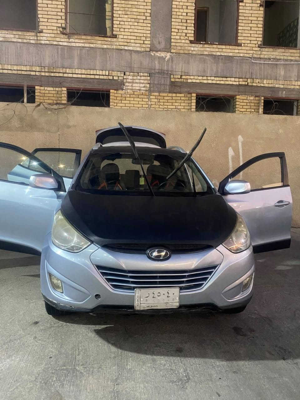 سيارة مال بيت ماشيه ١٦٦ الف قابل للزياده
السعر ١٠٠ وبيها مجال
للتواصل واتساب
***********
الموقع الانبار فلوجه 
توسان ٢٠١١ امريكي ضربتها كلش خفيفه بدون دواخل صبغ ٣ قطع بدون معجون ودواخل بنيد وجاملغات اماميه فقط
 بداية جراد خفيفه بالقماره
