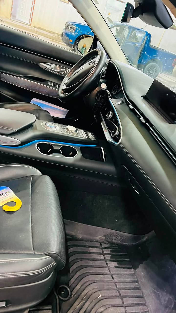 GENESIS GV70 للبيع
السلام عليكم 

للبيع 

جينسس GV70 

موديل : 2023

محرك : اربعة سلندر 2.5T 

العداد : 52000 كيلو 

مواصفات : 1/1 

الحادث : ضربته كلش خفيفه و  كما موضح بلصوره

رقم الشاصي : KMUMADTB1PU116424

السعر :     $31,000

مكان السياره : الانبار

رقم  : ***********
@إشارة
