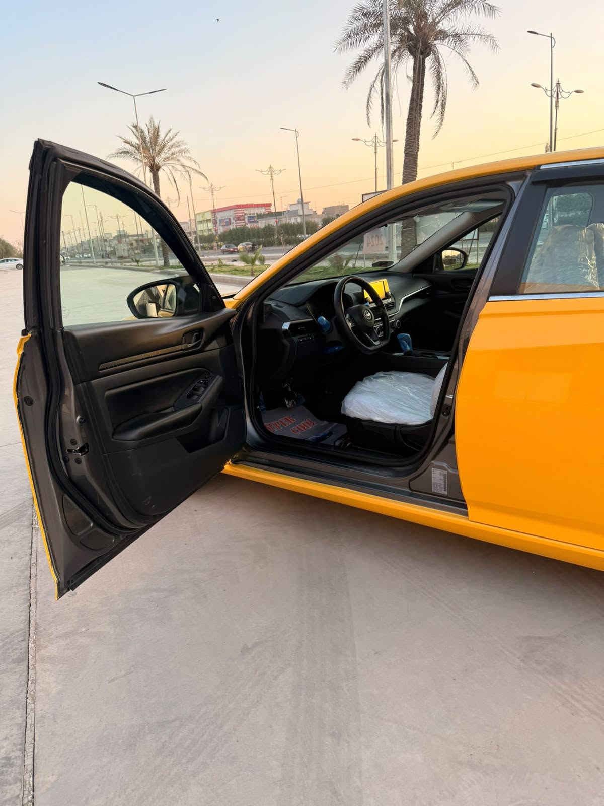 النوع والمواصفات: نيسان ألتيما موديل 2024
اللون: أصفر
رقم الشاصي: 1N4BL4BV0RN372122
رقم  بغداد 
 والاستفسار (الاتصال أو الواتساب):
 * ***********
 * ***********
