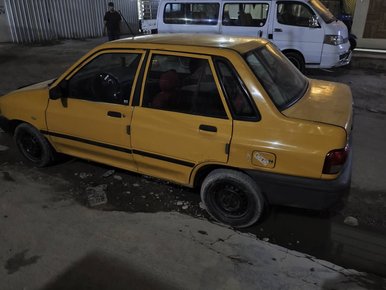 سلام عليكم سايبه للبيع رقم بغداد موديل ١٢ كير محرك مكفولات للاستفسار اكثر خاص او عالرقم واتساب *********** مكاني بغداد الشعب والشكل أحله من الصور
