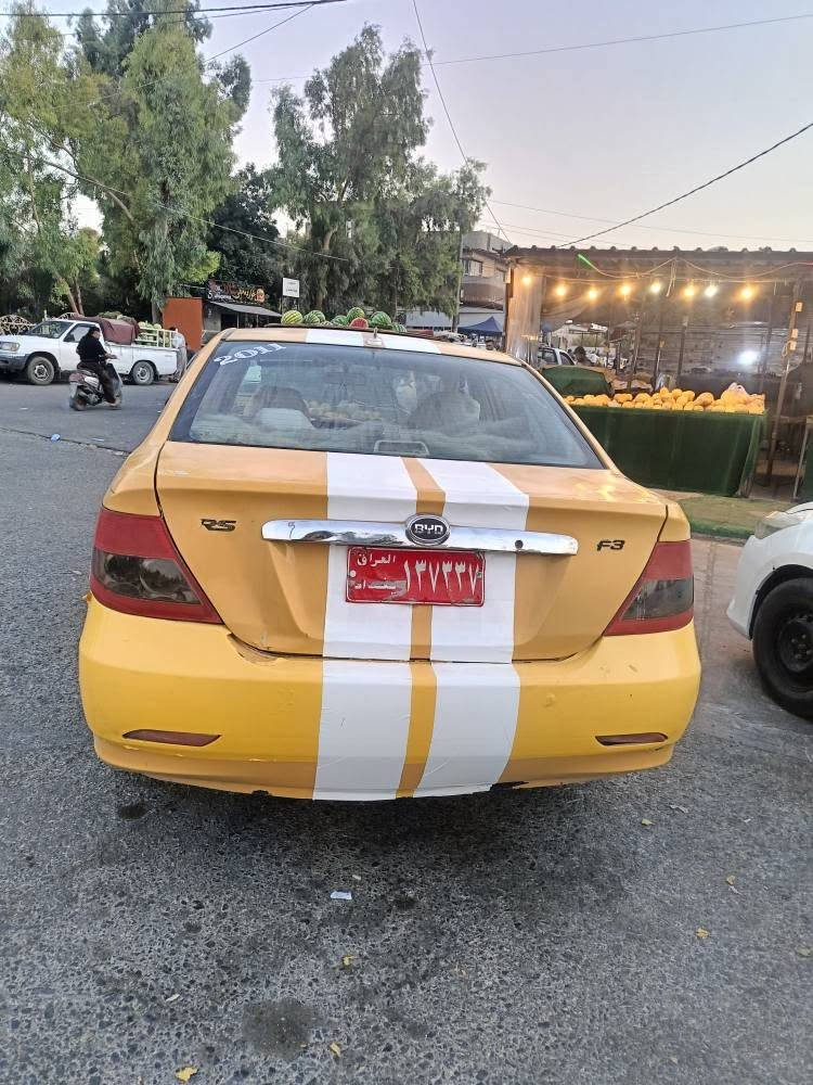 BYD 2011 
گێر ومەکینەی لانسەرە 
چوار جام کارەبایی
قفڵ مەرکەزیی 
سلاید 
سبووخی نیە 
سەنەویی حاسیبە و ئەوەلیات بەشەرت 
بەشەریی ئەوەی ماڵی کەس نەبێت 
تەبردی هەموو ئەشیاکانی مەزبووتە بەس غازی نیە 
گێر عادیە 
چەمچەماڵ23 مجال 
*********** السليمانية, العراق
