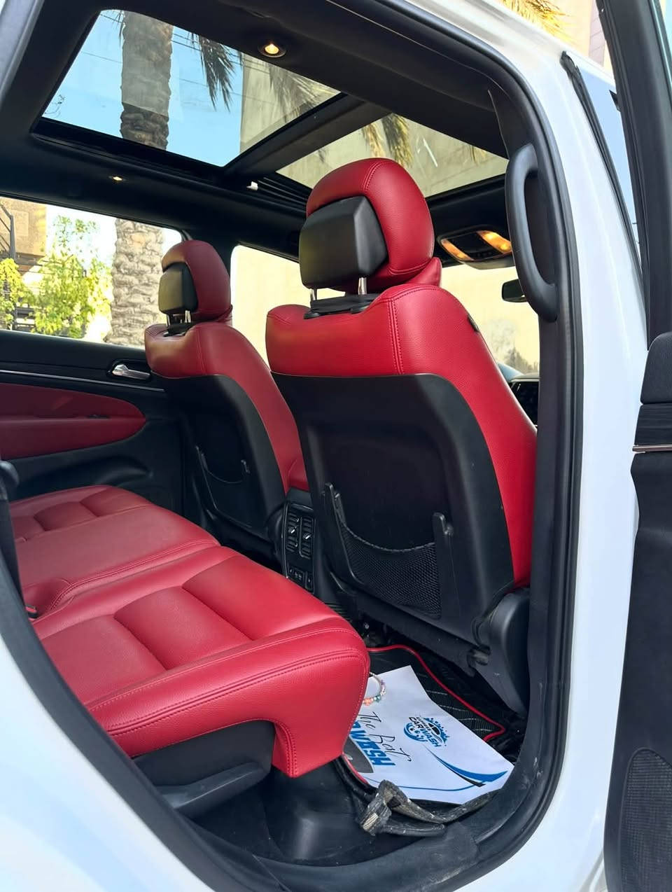 Jeep 80th Anniversary Edition 
2021 - V6 3.6L
61 Mile 

خليجي هارلم ٢٠٢١
ابيض داخل احمر 
رادار امامي 

كفالة عامة سونارها موجود
كير ومحرك كفالة بدون فتح

بغداد - حي الجامعة 
***********
