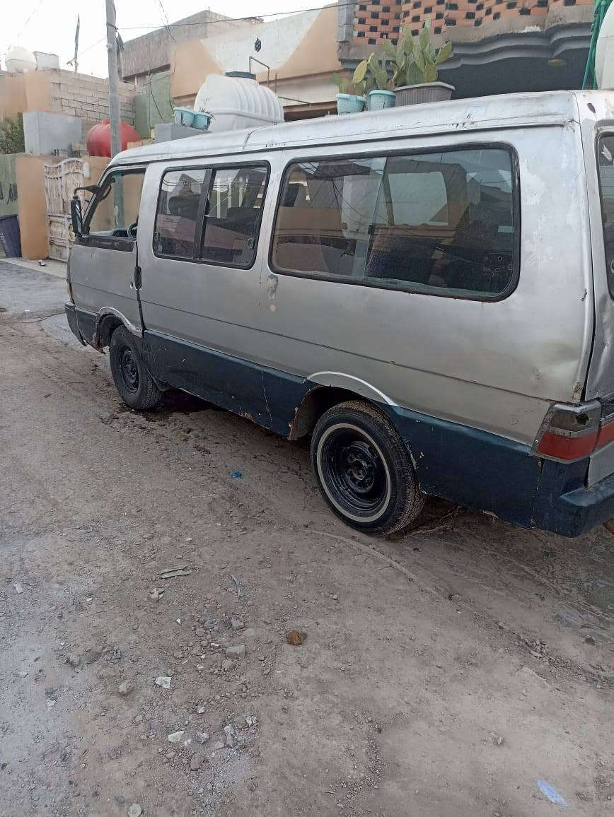 للبيع كيا بستا موديل 1994 العنوان ديالى بلدروز هاتف ***********
