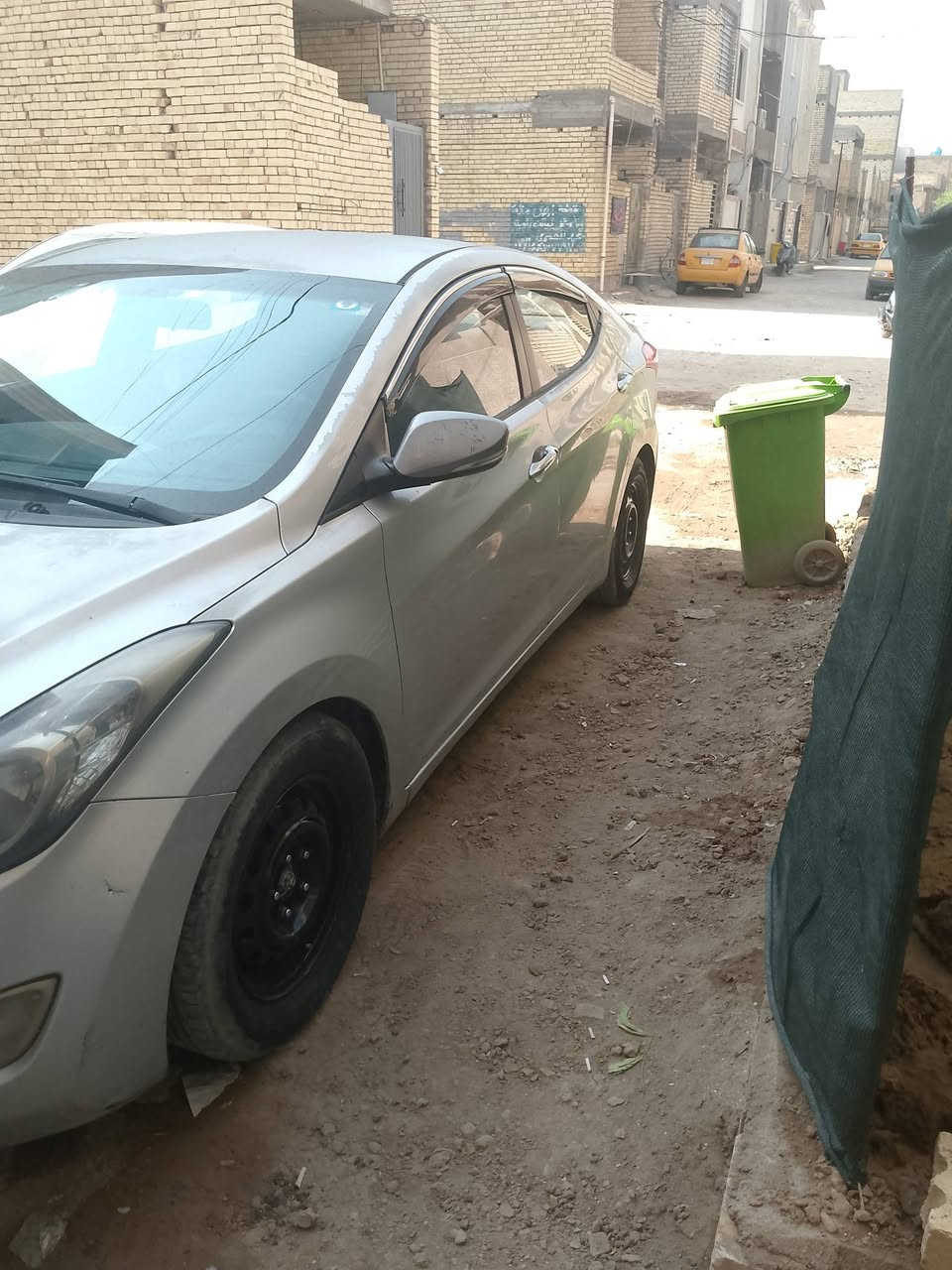 موديل ٢٠١٢ • محرك ١٦٠٠ • رقم واسط