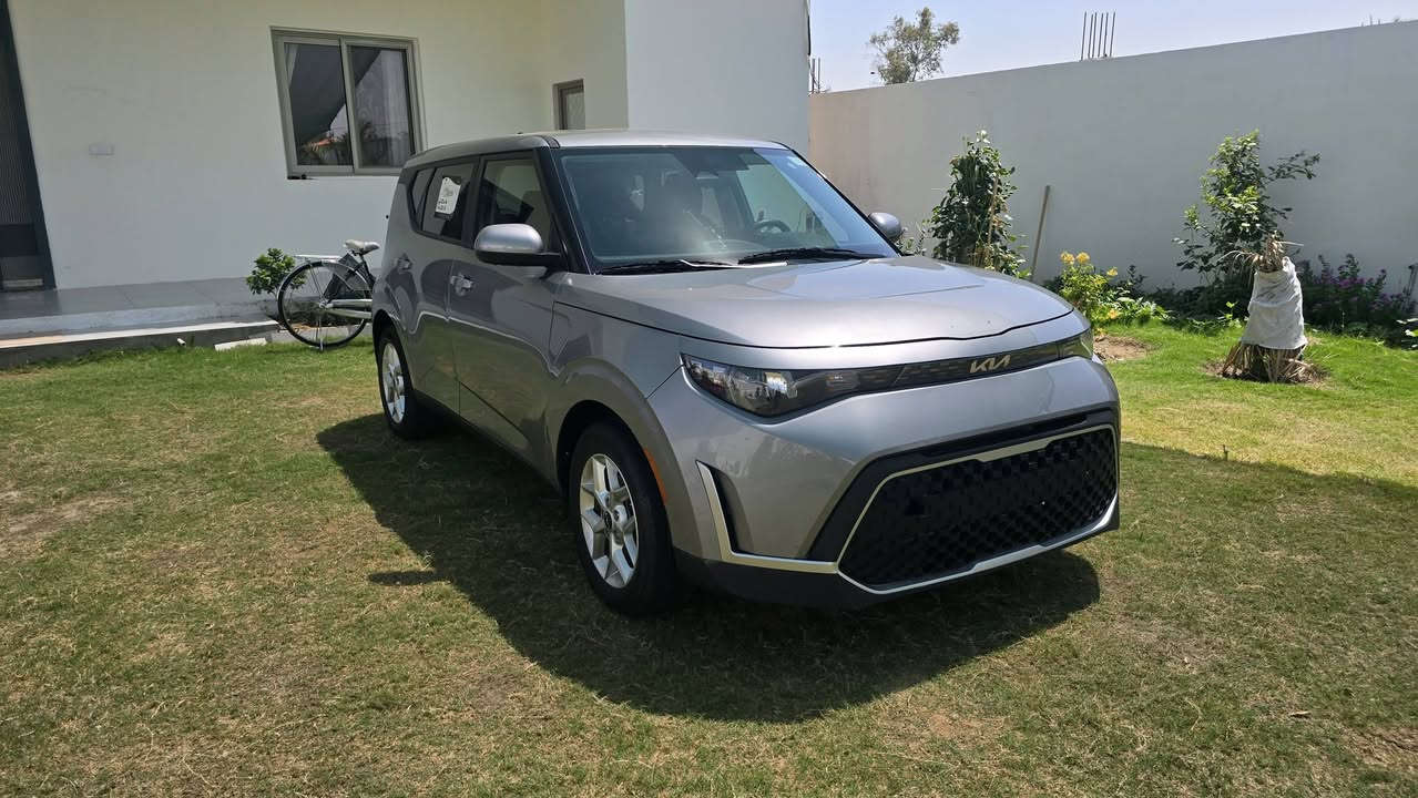 1  كيا صول موديل 2025 LX
2  اللون سلفر 
3  ماشية11838
 4 اطفاء تلقائي 
5  محرك 2000 ورش 
6  رادار 360 
7  نقطه عمياء 
8  تحديد مسار 
 9  قياده ذاتيه 
10   كامره دور
11   ويل كب حجم 16
  12    شاشه   
13   مثبت سرعة 
14    مانع انصدام.  
15  تنبيه عنده مغادرة المسار 
16   وضعيات قيادة 3
 17 سياره بعد بيه هواي مواصفات 
18 سياره أحلا من صور بهواي 
19 سياره بدون رقم 
20 سياره دخول جديد حره 
21 سعر 130 S

22 الاستفسار 
23 الأرقام ***********
رقم صاحب سيارة
سياره صبغ 3 قطع بدون دواخل
مكفوله من لغد اوشاصي او داخل
