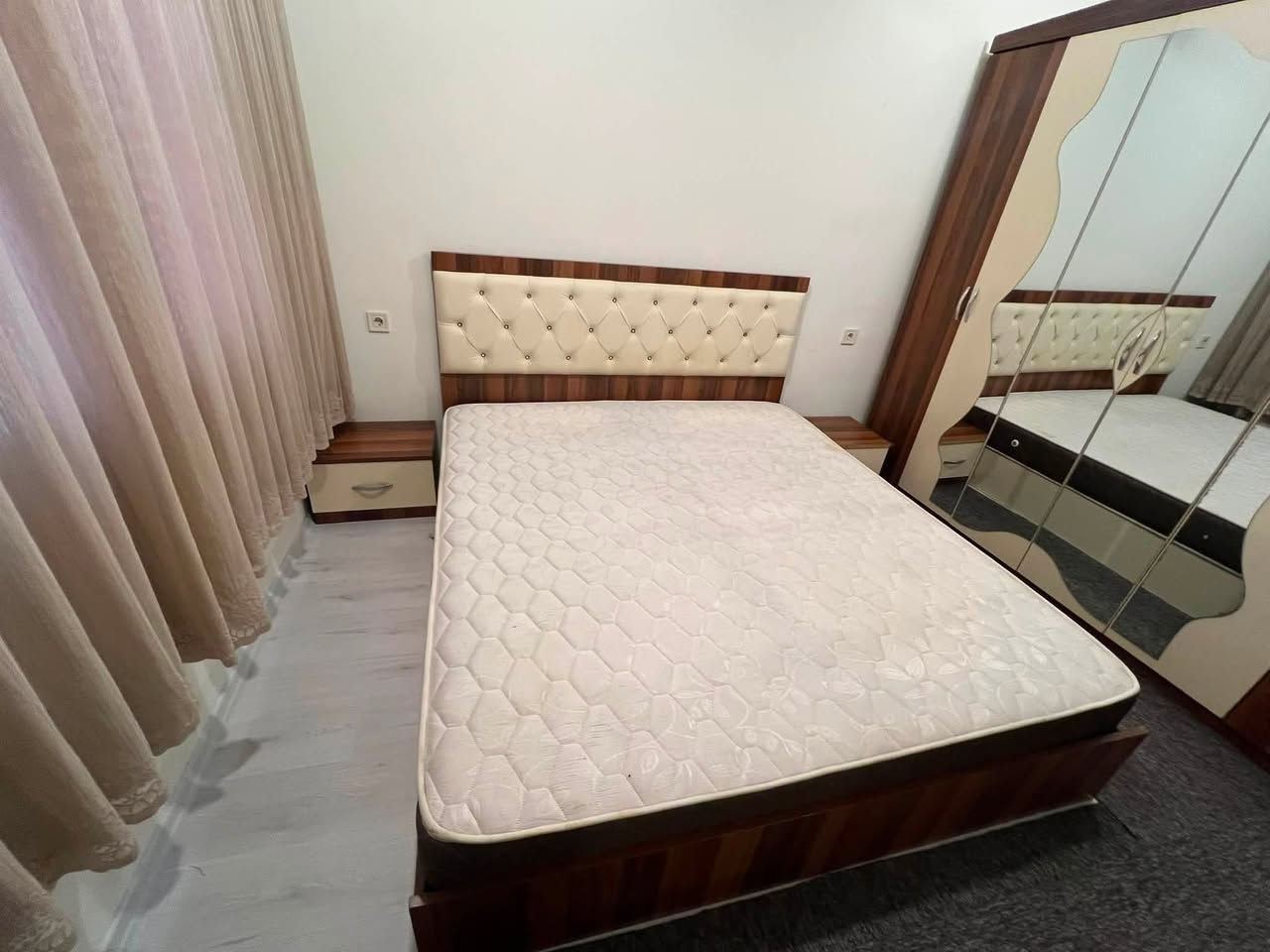 غرف نوم لل بيع ويا شد ونقل داخل اربيل 350
***********

*********** واتساب
