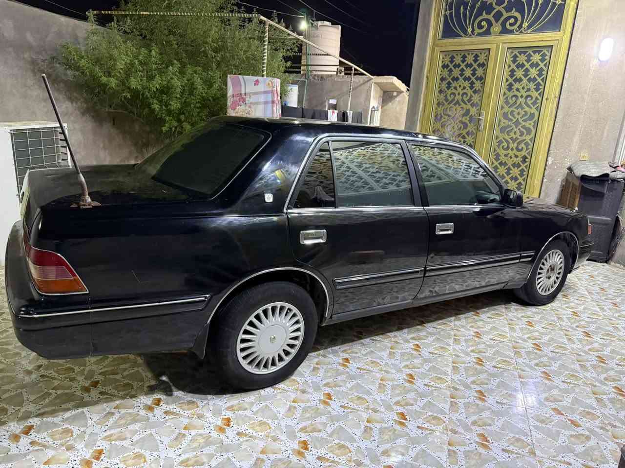 راس الثور تكم اسود  مديل 1997 بأسمي كير مكينة حدادية تخم تاير جديد وباتري جديد مكفولة من الكصة والعيب الشرعي  . شاشة وتبريد  ولايت زنون
تحويل ثاني يوم  السعر 85 وبي مجال للشراي حك الجية  ***********

