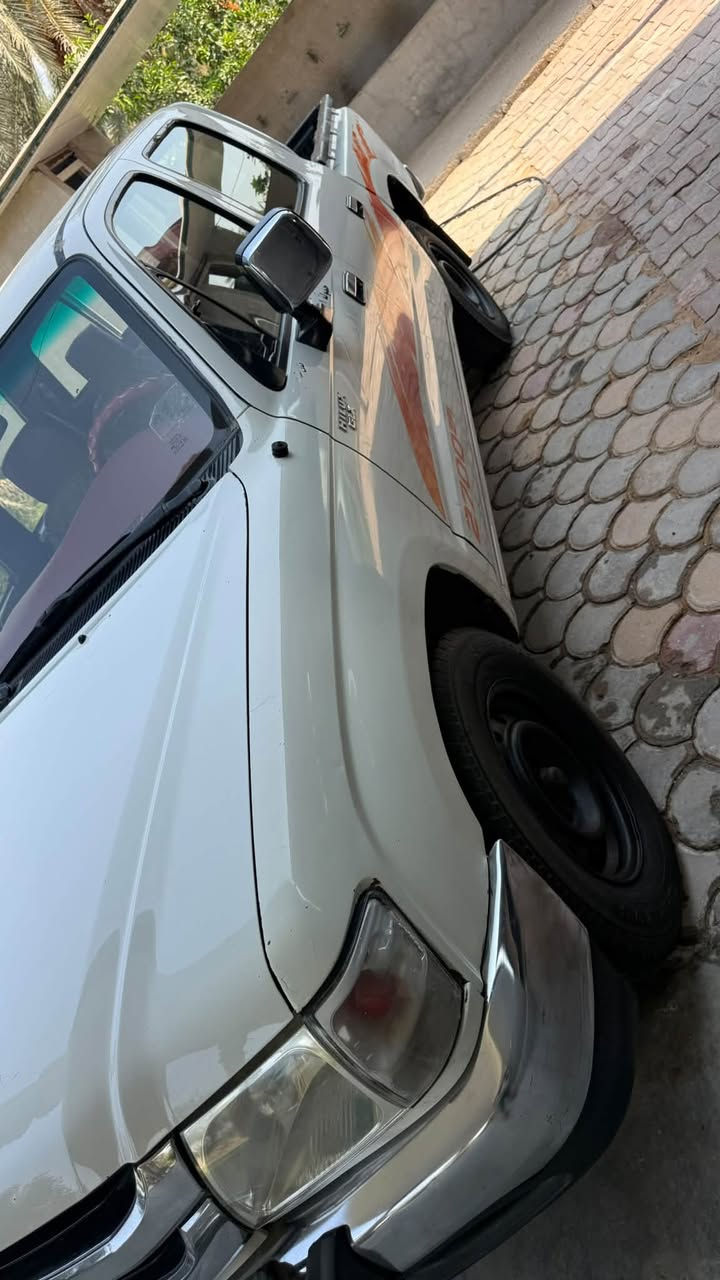 السلام عليكم للبيع تيوتا موديل 2004 رقم انكليزي جديد تحويل مباشر سنويه لل 2031 مكفوله تبريد تدفه حداديه سعره 115 مكان كربلاء الابراهيميه 
***********
***********
