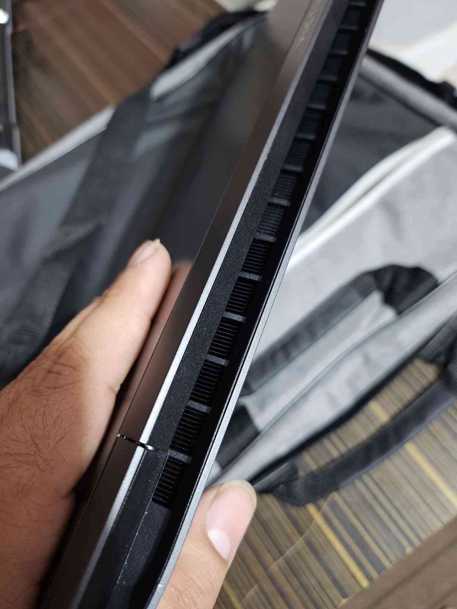 لابتوب للبيع براند 
Hp victus 16 هاي ايند 
نضيف مستخدم اقل شهر 
Ryzen 7 8845hs 
Ram 16gb ddr5 5600hz هرتزية عالية 
Ssd nvme 512 اخر جيل 
Rtx 4070 8gb 120w مع تيربو 
Screen Full hd 1080p 144hz 
نظام تبريد ضخم بثلاث فتحات 
يشغل اقوة العاب  بأعلى فريمات ودقة والبرامج الهندسية الثقيلة وشغل المونتاج الثقيل 
ويا جنطة وشاحنه الاصلية 
سعر مليون و 770 الف وبي مجال للشراي 
توصيل موجود رقم ***********
