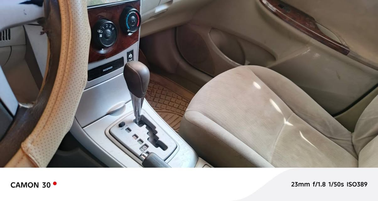 كورلا 2009 للبيع السعر 108 وبيها مجال 
 محرك 18 شرط ما مفتوح
هزه سنويه كله جديد
كوبون بانزين بيها 
السيارة نظيفة مال بيت 
مابيها تبديل بس  عل بارد الجاملغ الامامي قليل جدا
وصبغ كرت فوق السقف قرب الجام الخلفي وقليل على الجاملغ  الخلفي
للاستفسار ***********
