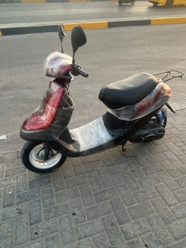 دراجه بطه
ما مفتوحه نضيفه كلش 

عداد سرعه شغال 

عداد بانزين شغال 

سلف شغال باتري جديد 

شوته جديده 

ادامه كلجات 

بلك جديد 

كلوب امامي شغال 

الإشاير فيشه عطلانه يرادله تبديل 

كفرات دراجه نضيفه كلش ولون المميز دم الغزال 

هورن شغال 

مرايات جديده بلاديه 

السعر : ٣٧٥ الف
رقم الهاتف: ***********
