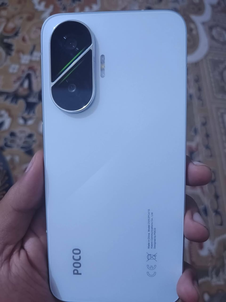 للبيع Poco F7 جديد استعمال شهرين 
ذاكرة 512 جيجابايت ورام 12 جيجابايت
المعالج: Snapdragon 8s Gen 3
بالببجي 120 فريم 
الشاشة مقاس 6.67 بوصة
الكاميرا الخلفية: ثنائية، الرئيسة 50 ميجابكسل مع تثبيت بصري (OIS) + 8 ميجابكسل (واسعة جداً)
الكاميرا الأمامية: 20 ميجابكسل
البطارية: 5000 مللي أمبير
الشحن: سريع 90 واط
المميزات الإضافية: مقاومة للماء والغبار (IP64)، سماعات استيريو، بصمة تحت الشاشة، ومحرك ألعاب Game Turbo
كل ملحقاتة ويا + كفرين جدد ما مستعملهن
السعر 550 وبي مجال بسيط للشراي
الجهاز مكفول من كلشي وبي ضمان 18 شهر
استفسار خاص او اتصال واتساب ‏‪***********
