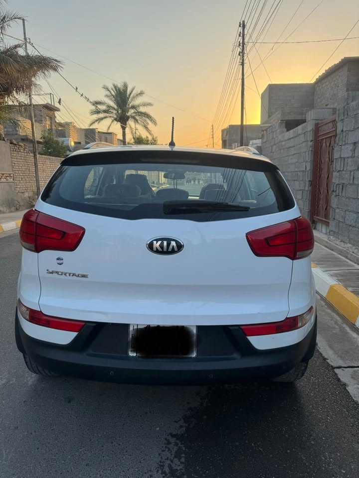 السلام عليكم من رخصه الأدمن 
كيا سبورتج خليجيه ٢٠١٥ مكفوله كفاله عامه
ماشيه ٢٢٥ كم حقيقي سياره جديده حيل ومناقصها شي 
مواصفات بانورما شاشه كامره لد ويل كروم يدات نيكل 
تحكمات ستيرن تقريبا فول فول عدا البصمه 
السعر ١٦٠ ومجال مكاني فلوجة اي استفسار اتصال على الارقام 
***********
***********
