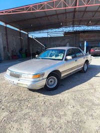 للبيع Mercury Grand Marquis 1994   صدر جديد تخم تاير  محرك لكزز v8 400...