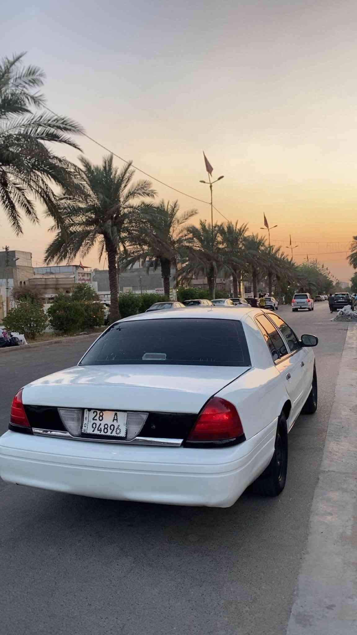 للبيع فورد كروان فيكتوريا  موديل ٢٠٠٧ 
رقم انكليزي هزه وارقام وجدد 
سياره بدون ضربه صبغ عام للجماليه.  
مكينه كير شغاله ١٠٠/١٠٠ 
صدر امامي خلفي جديد لوك 
تبريد شغال ثلج ويه السويح 
تخم تاير جديد 
شاشه كار بلي. كامره خلفيه 
جام كهرباء 
سياره مصروف عليها ادامه كامله بدون اي نقص مال جناي 
السعر 58$
مكاني بغداد حي الاعلام 
للاستفسار الاتصال على الرقم ***********
