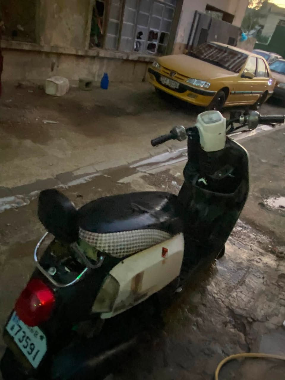 السلام عليكم دراجه زينه مرتبه بيها نقوصات بسيطه باتري وشكم نقص للبيع او مراوس بعدله مكاني بغداد  لاستفسار ***********
