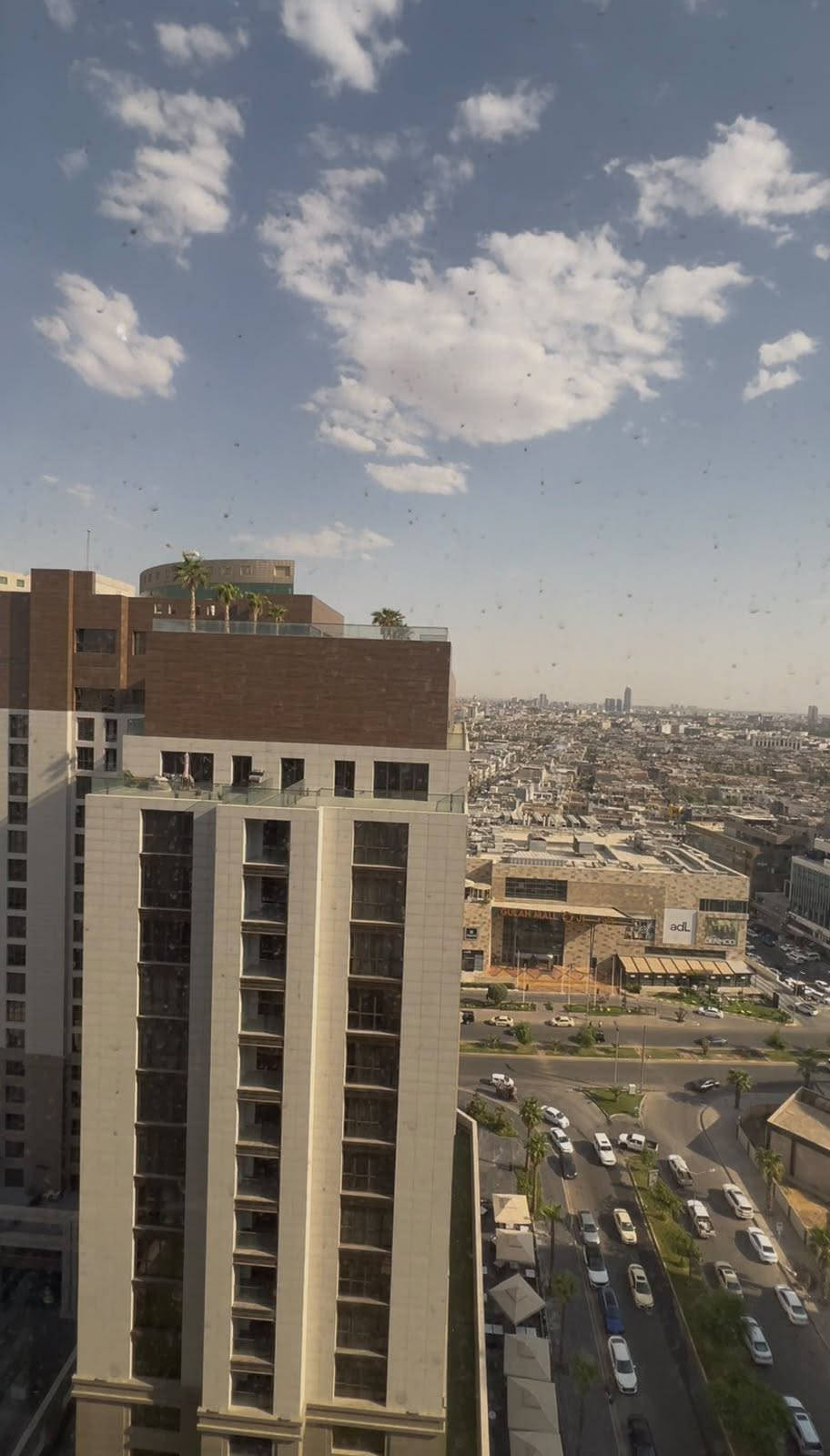 🏢 شقة مميزة للبيع في مجمع البوليفارد (The Boulevard)
• المساحة: 156 متر مربع
• التقسيم: 2 غرفة نوم + صالة (1+2)
• الطابق: 12
• الحالة: مؤثثة بالكامل وجاهزة للسكن 🛋️✨
📞 للتواصل والاستفسار: ***********
#البوليفارد #شقق_للبيع #عقارات_العراق #اربيل #عقارات #TheBoulevard
