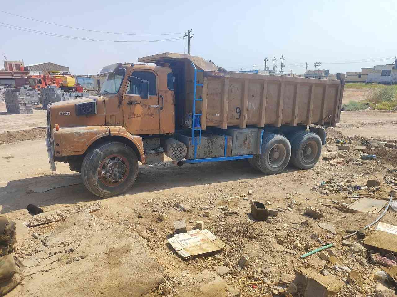 السلام عليكم 
فالفو موديل 81 محرك n10 عالسحگ گير 4×4 دگمتين كلچ جديد مجموعه فراشه تخم ويل صاج رقم جديد إلى 28 سياره تحويل مباشر
للبيع فقط
***********
