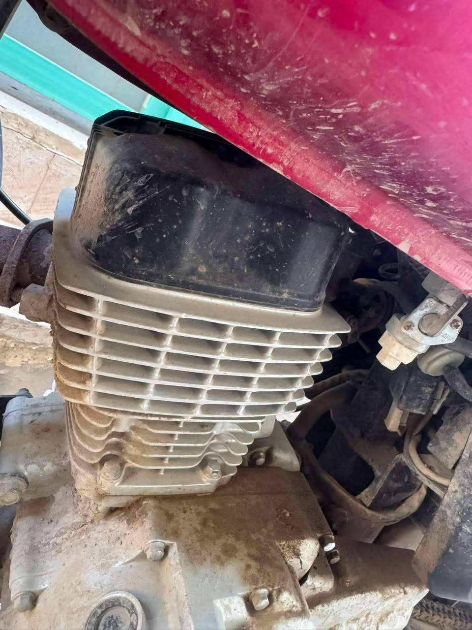 سلام عليكم دراجه بوكسر ٢٠٢١نضيفه مكفوله مكينه مامفتوحه جيب الف فيتر افحص سعره ٩٥٠بيه مجال للطيين مكان بغداد الكاظمية رقم ***********
