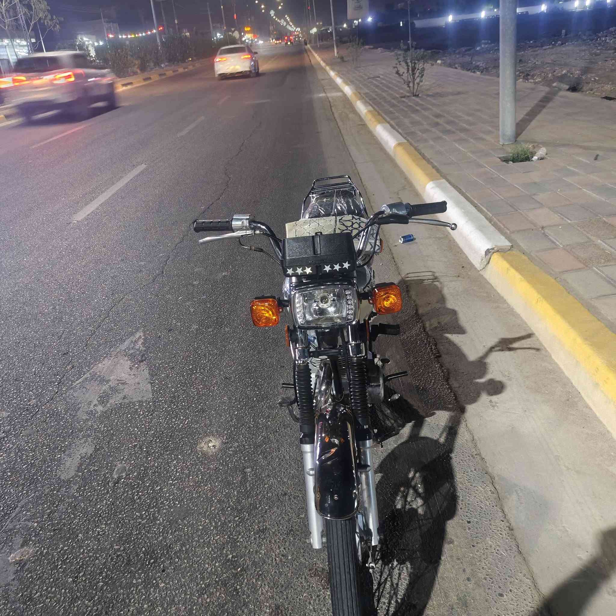 عليكم دراجه اربعه كير نامه شلامجه أوراق اصولي اصولي الدراجه موديل ٢٣ مكينه ابلاديه مامفتوحه الدراجه مال جناي ومحتاج واريد ابيع جاهزة مابيه شي  اتفيلس مافيلسه كهربائيات كله شغاله عوزهن بس ربط بس سعر الدراجه ٩٠٠ وبيه مجال لطيبين مكاني اطوريج *********** وبي واتساب
