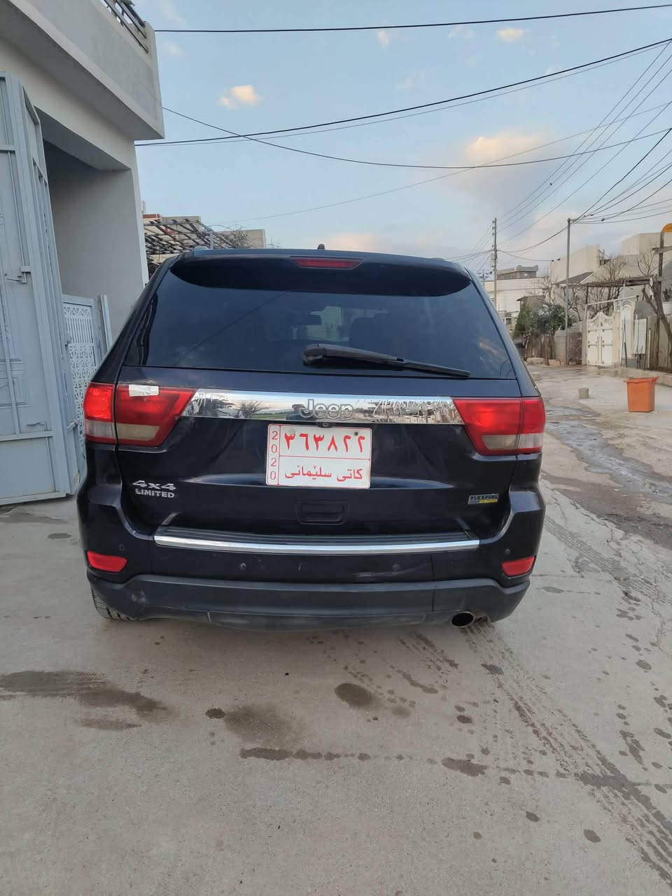 ئەوجیب لالی  دۆیە بۆفرۆشتن
مۆدیل ٢٠١١کامل بۆیاخ لەسەرساخی تۆزیك مەسروفی هەیە 
٨٠$گەلاومحامەلە
ئەوەش ڕەقەمی ساحیبی((***********
