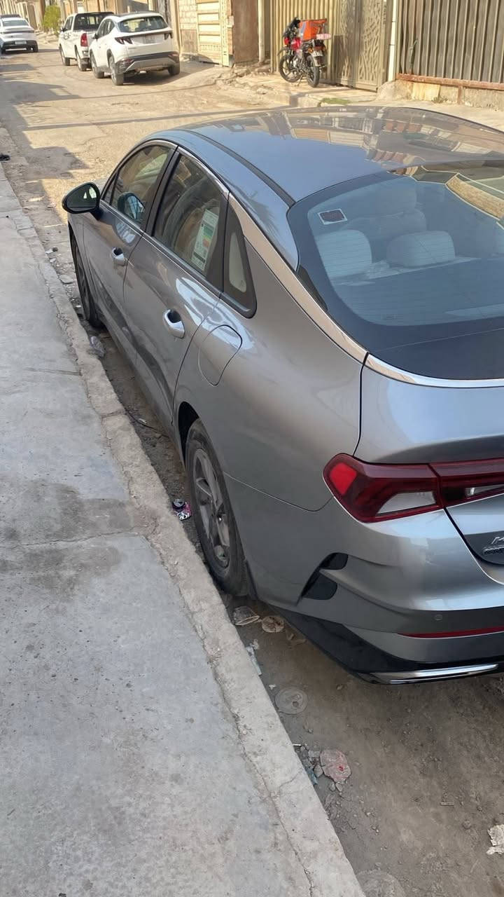 للبيع كي 5 2022 خليجي السيارة مواصفات عادية حساس أمامي خلفي شاشة كامرة لايت زنون بلاجكتور زنون رقم بغداد الجديد بسمي السيارة جديدة بمعنى الكلمة فقط الجاملغ الخلفي الأيسر بي رش فقط بدون ضربة مكان السيارة بغداد الكرخ السعر 165 رقم الهاتف *********** بي واتساب
