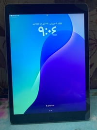 ايباد 9 للبيع ذاكره٦٤ بطاريات88 نضيف كلش مامفتوح ولا داخل صيانه المكان...