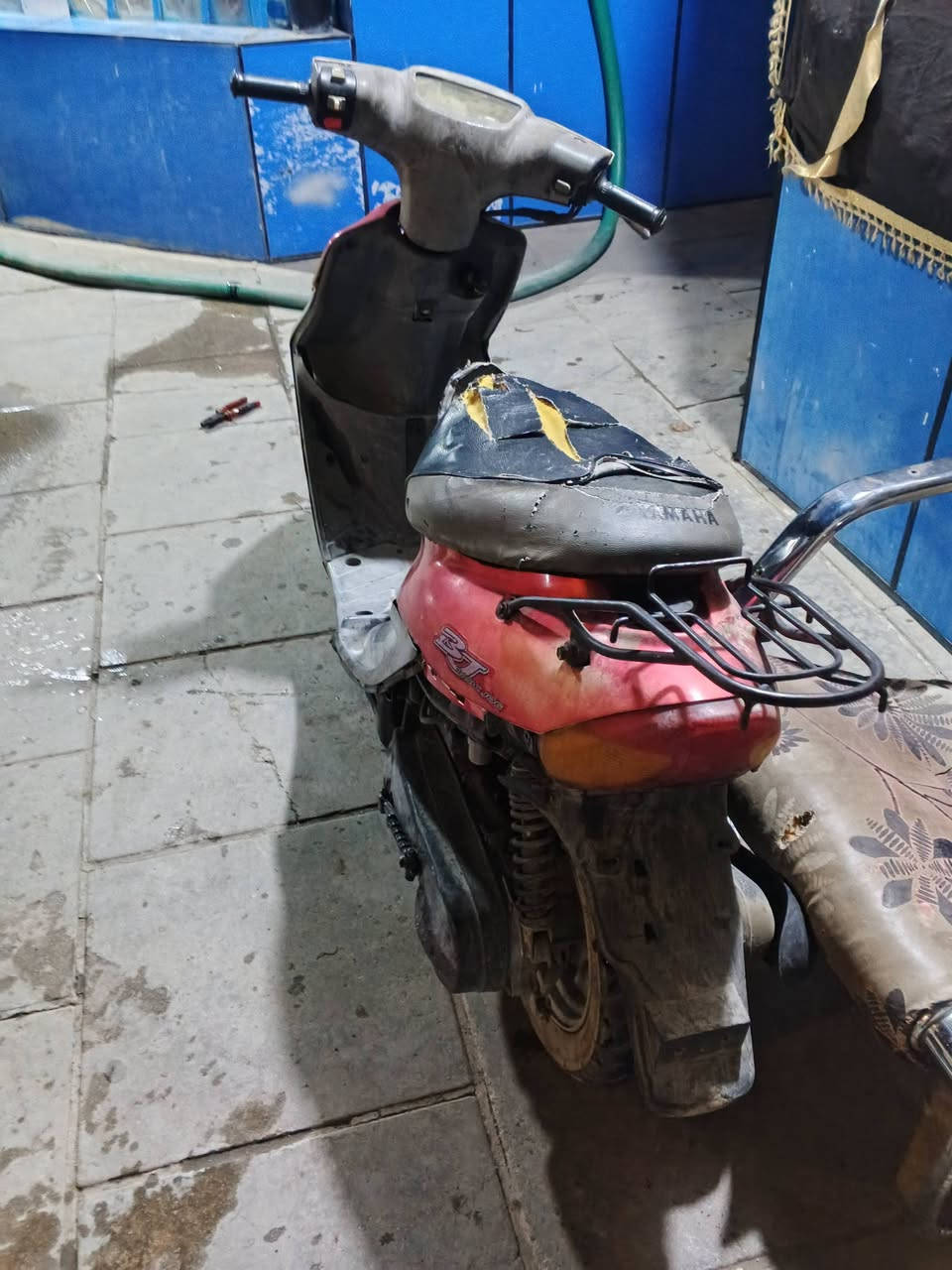 بيجي لبيع شغاله. مابيه شي
كهربائيات شغاله 
نقص بس  تريشه. 
 لسعر 150 وبيه مجال 
***********
