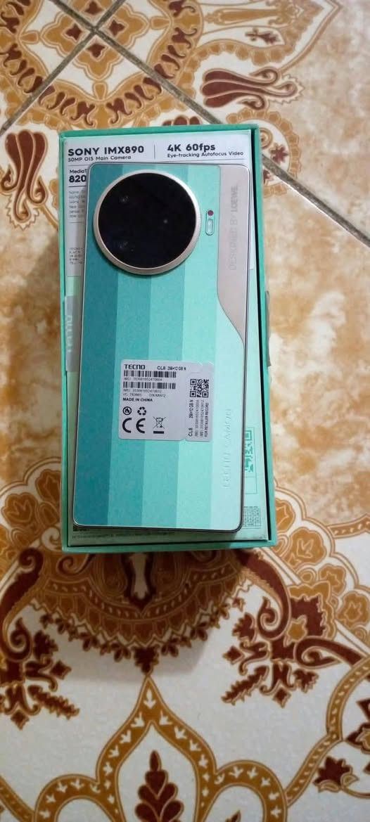 سلام عليكم
جهاز تكنو كومون 30برو 5G
الجهاز نضيف كلش شخط مابي 100/%المكان كربلاء
 للتواصل ***********
السعر خاص
