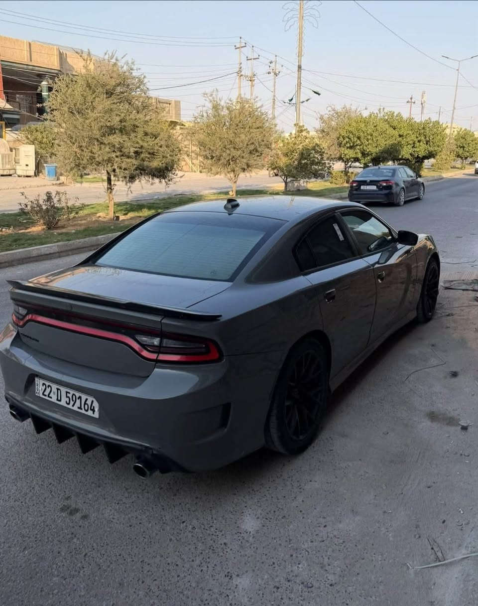 السلام عليكم
جارجر سمنتي2018 ((بلاك توب))

محدثه GT

رقم اربيل (بأسمي)

وارد امريكي حادثها جاملغ وبنيد

مكينه 3600

ماشيه88 

 سعرها 180  

(***********)واتساب

ومكاني بابل-الحله

