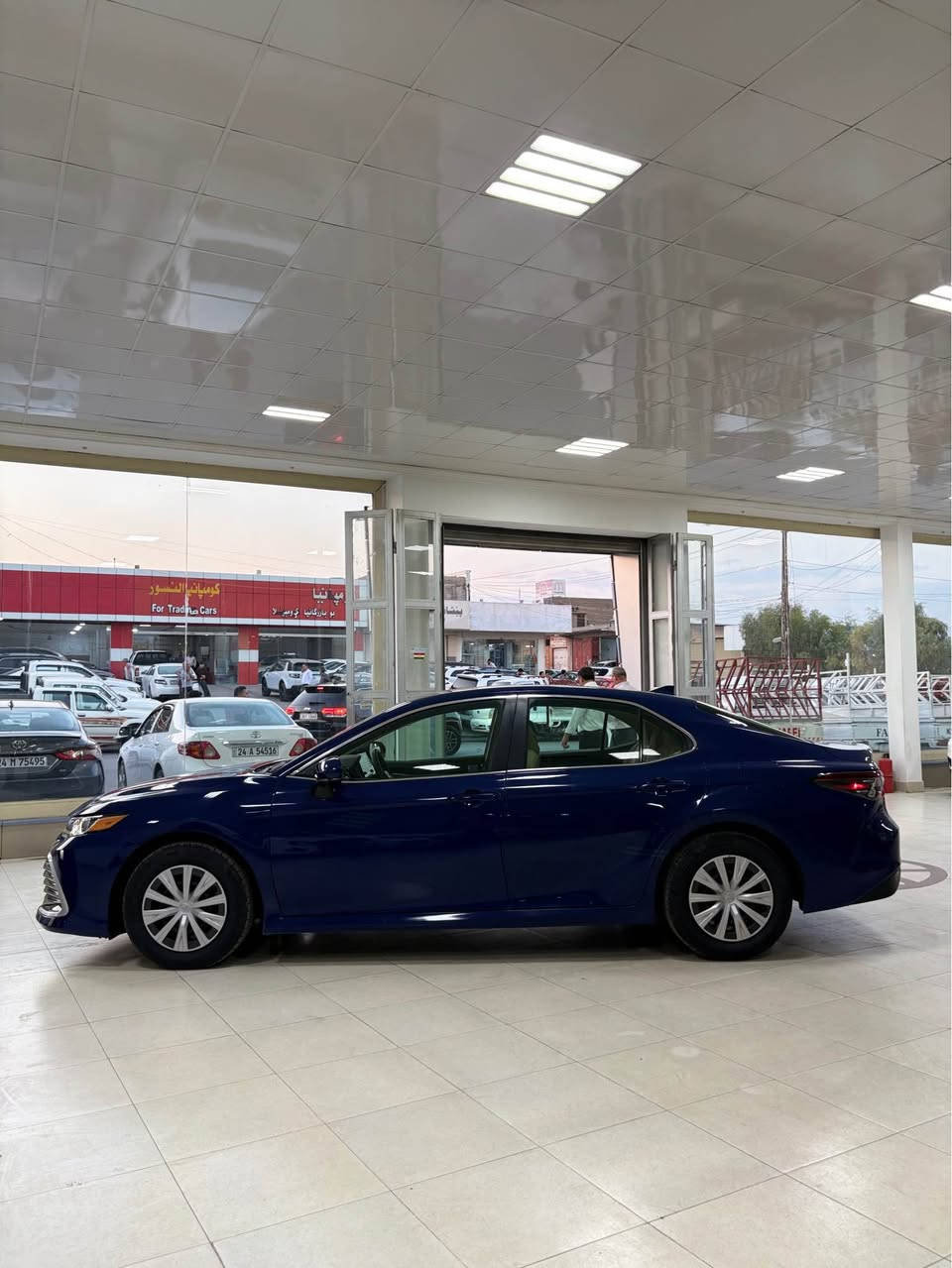 Toyota Camry | تویوتا کامری
.
مودێل: 2024
.
مواصفات; LE + Hybrid
.
رەنگ: نیلی 🔵
داخلی: سپی
.
محرك: 2.5L Hybrid - هایبرد
.
بوند سبغە + چاملغ تەبدیل (بەخ)
.
بێ داخلی - ئیرباگ دکمە سیستەمە
.
سعر: 175 مەجال
.
***********    کورەک + واتساب
.
زاخو - معرض(مهندکارس) زاخو, دهوك
