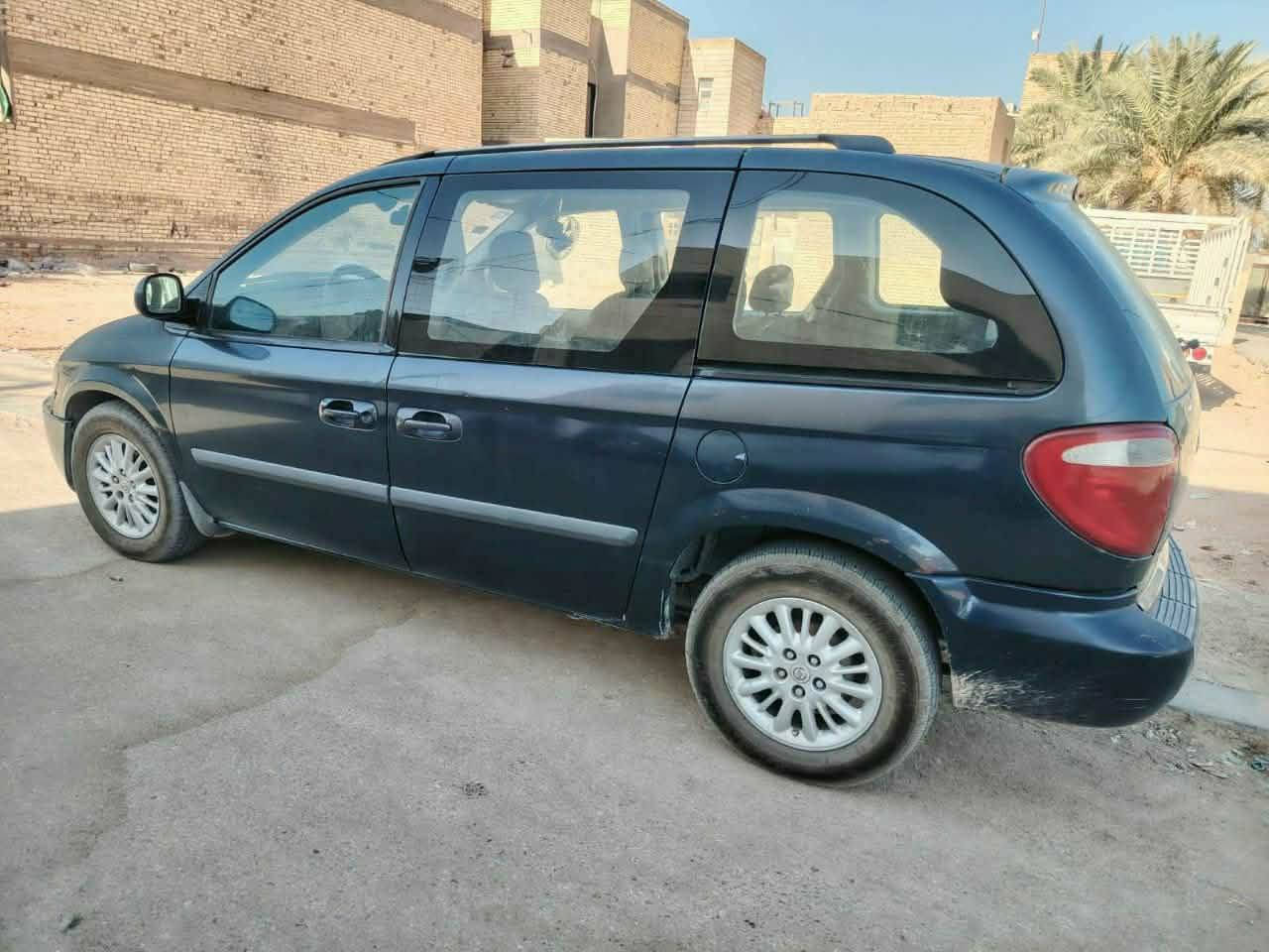 كلايسر موديل 2007 بغداد بها منظومة غاز جديدة محرك يقصر دهن قليل جدا تبريد قطعة وحدة ثلج بيع او مراوس سعر( 55)ورقة مكاني الحمزة الغربي حلة اتصال *********** او ***********  بي واتساب
