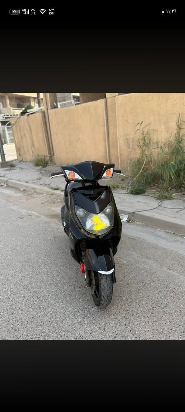 سلام عليكم سكنس فحل نوزل دراجه حلوه مجفته جديد كلش شغال كهربائيات محركه ناعم مابي اي صوت الدراجه مابيه اي نقص من ناحيت المحرك بس نوقص بسيطه طبلي خاص وتدلل سعره 650 وبيه مجال ***********
