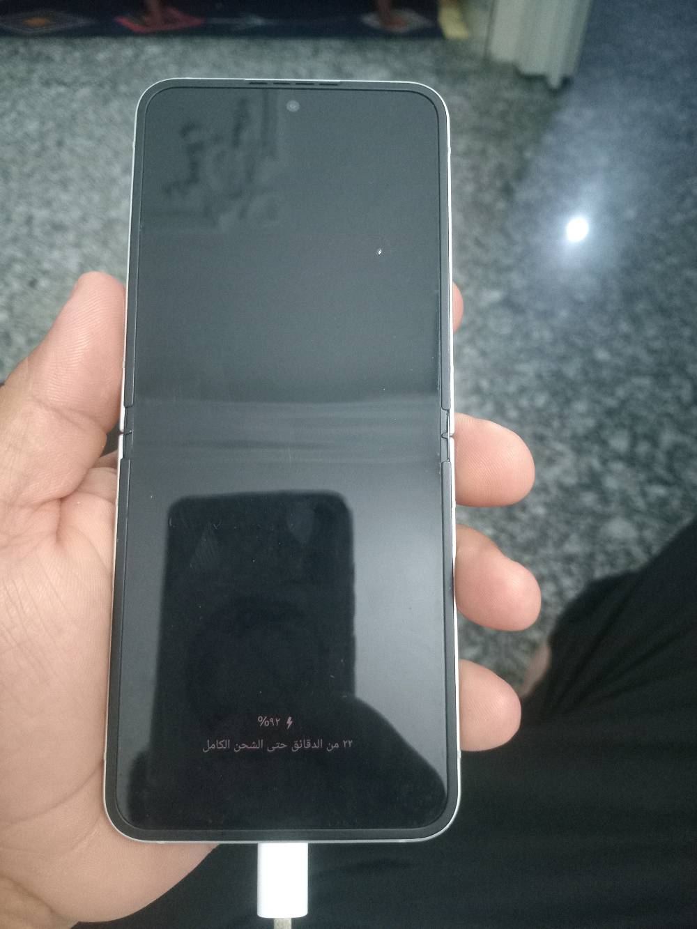 سامسونك Zفليب 6 ذاكرة ٥١٢ و رام العشوائي١٢ وقابل للتوسعة يعني يصير ٢٤ كيكا عشوائي🤩

😍 نظيف جدا  واخو الجديد 😘نظافته ٩٥/١٠٠
استعمال بيت😘بالعافية على الياخذه 

وملحقات فقط كارتونة مالته و يرجى الانتباه فقط كارتونة مع الجهاز ومطابقة 

الجهاز مواصفاته قوية ومعروفة المعالج سناب دراكون ٨جين ٣ صوت ستيريو عالي و واضح 

🤩السعر 600 الف😍 وبي مجال للشراي ويدلل🤩

مكاني بغداد حي العامل