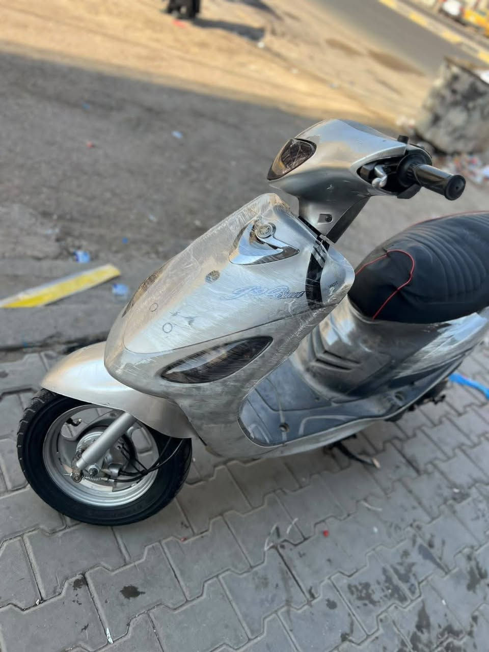 ماكس منغوالي
درجه مكينه ناعمه شلعه معدل مكينه ما مفتوحه 
كفراته اصليه مختمه كابريتر اصليه 
أوراقه كماله بسمي 
٦٥٠ وبيه مجال تجي تكلب وتأخذ 
مكاني بغداد مشتل ***********
