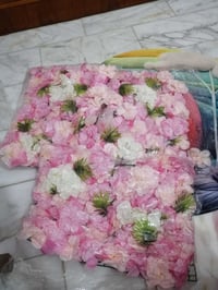 ورد للبيع بعده جديد مامستخدم سعره مناسب لاتصال وتساب 07822937778