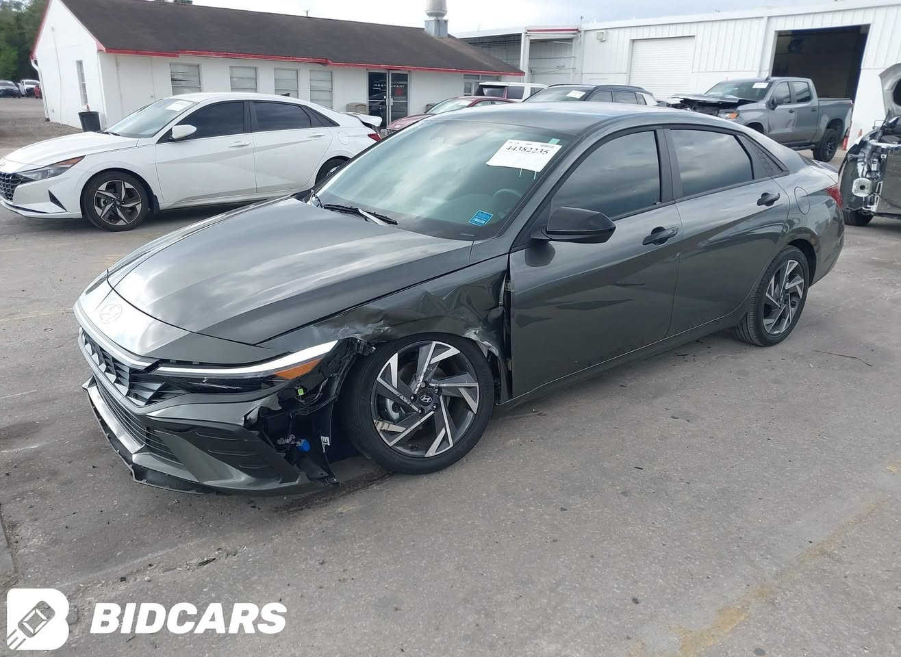 🚘 شراء جديد
2025 Hyundai Elantra, Sel Sport 
🎉 مبارك إلى زبوننا العزيز، نتمنى له قيادة آمنة وممتعة.
📍 عنوان الشركة: بغداد – المنصور – شارع البرج – مقابل التفاح الأخضر
📞 للاستفسار: ***********

