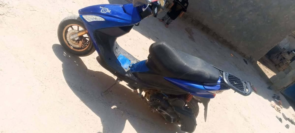 دراجه ادرس حديث ماليزي شغاله سلف هندر كهربائيات كله شغال قفل جنطه السعر 225وبيه مجال قليل موبايل ***********العنوان كوت انوار
